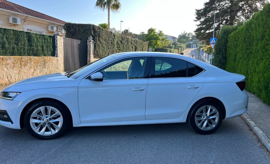 SKODA Octavia 2.0 Tdi 115 cv DSG AMBITION