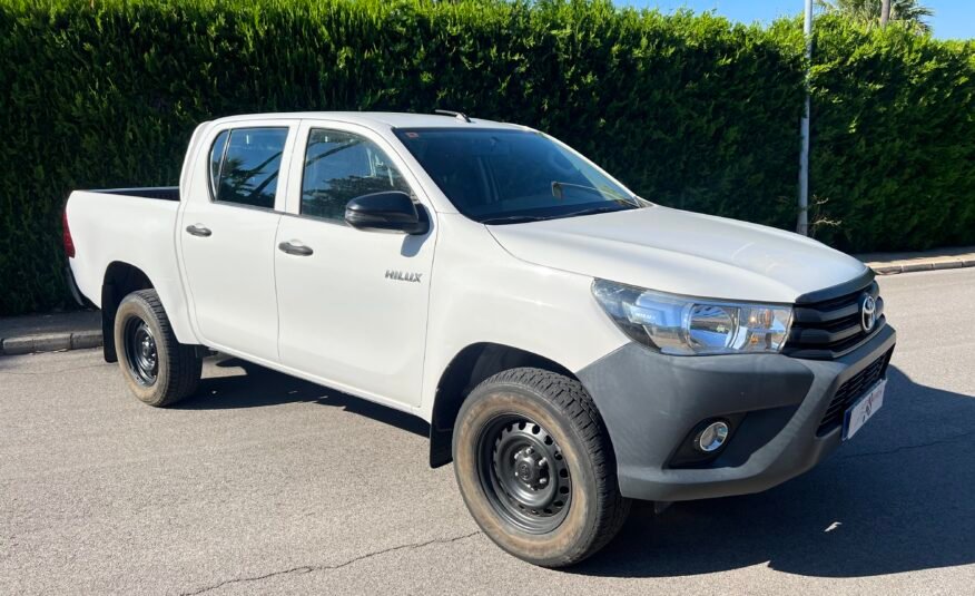 TOYOTA HILUX 2.4 d4d 150. 4×4 Doble Cabina