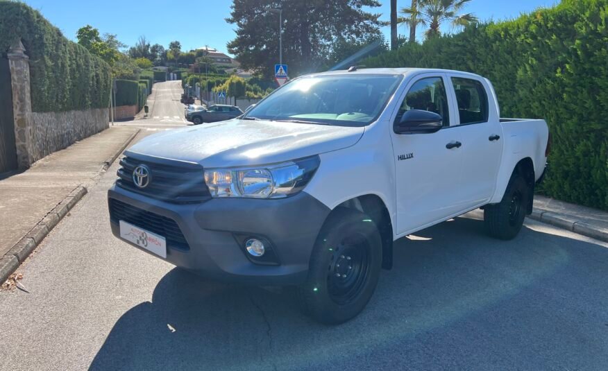 TOYOTA HILUX 2.4 d4d 150. 4×4 Doble Cabina