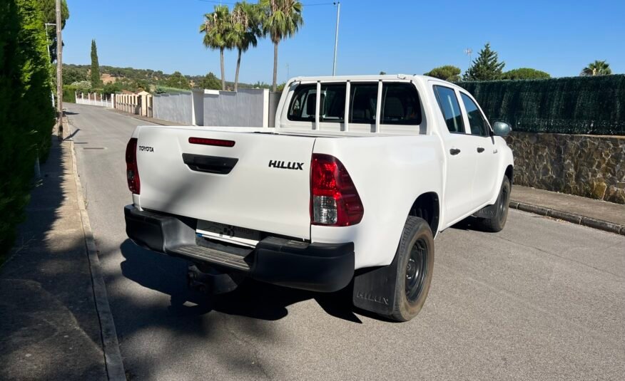 TOYOTA HILUX 2.4 d4d 150. 4×4 Doble Cabina