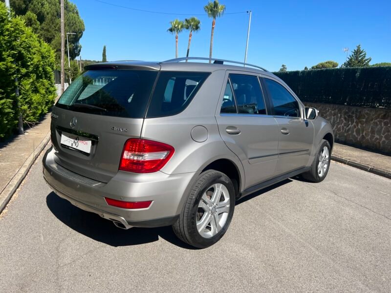 MERCEDES-BENZ ML 320 Cdi 4 MATIC 320 Cdi