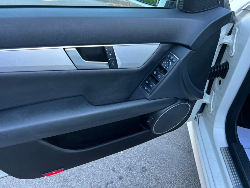 MERCEDES-BENZ C 220 Cdi Avantgarde Blue Efficiency PACK AMG