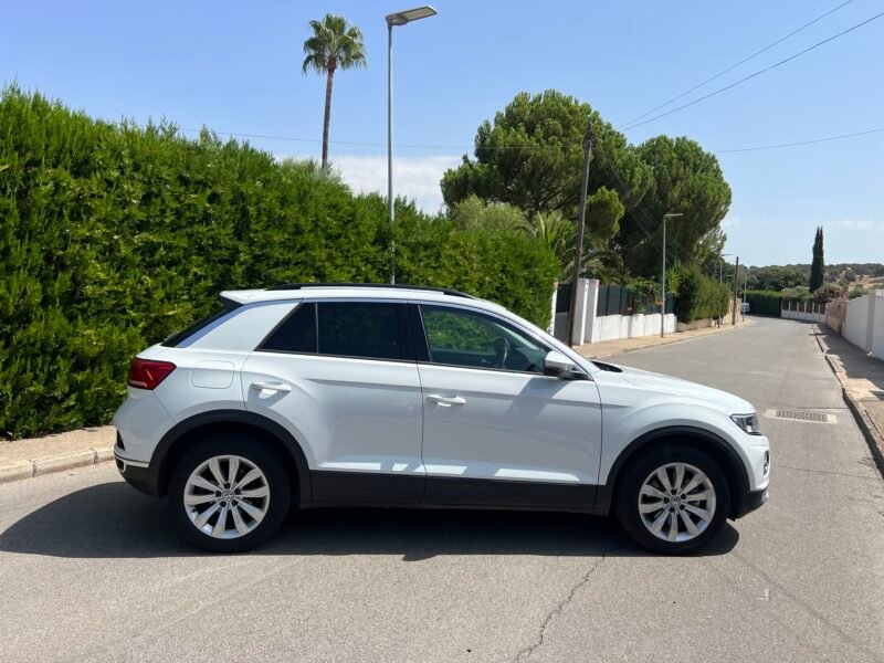 VOLKSWAGEN T Roc Advance