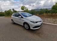 TOYOTA Auris Active
