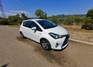 TOYOTA Yaris Avtive