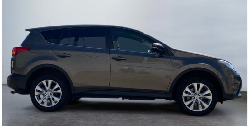 TOYOTA RAV4 2.2 d4d 150 EXECUTIVE