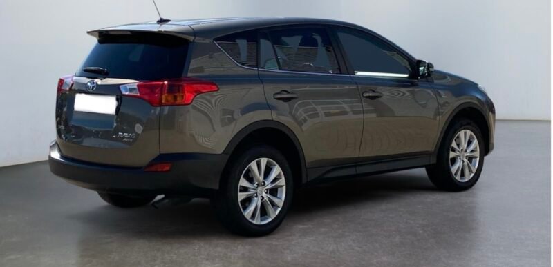 TOYOTA RAV4 2.2 d4d 150 EXECUTIVE