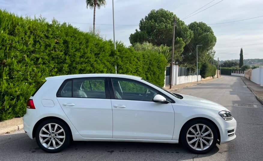 VOLKSWAGEN Golf VII 1.6 Tdi 105 cv HIGHLINE BLUEMOTION SPORT