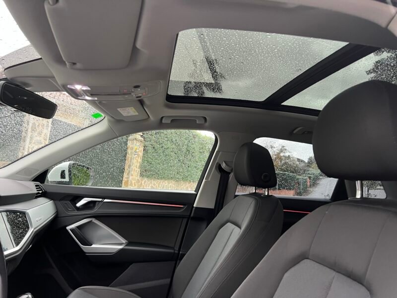 AUDI Q3 35 Tdi S Tronic 7 v