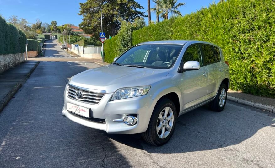 TOYOTA Rav4 2.2 d 150 4×4 Executive Diesel