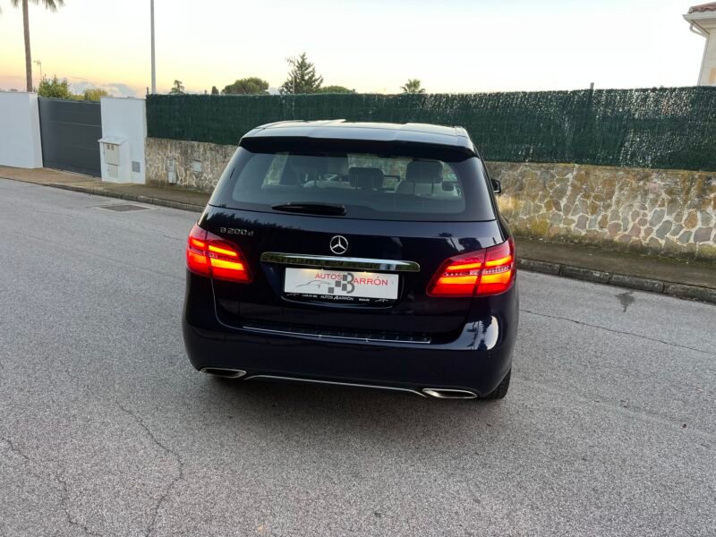 MERCEDES-BENZ B 200 d Sport Aut. SPORT