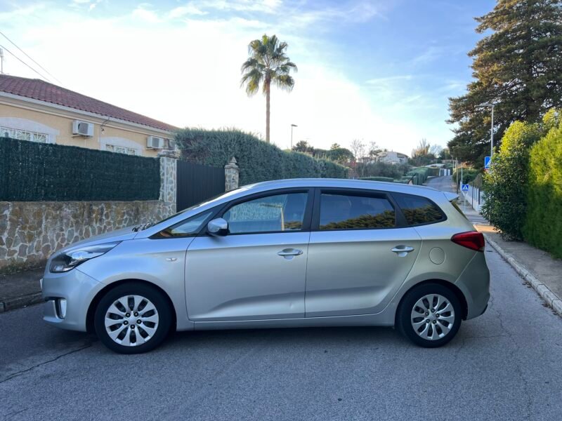 KIA Carens Dunamics