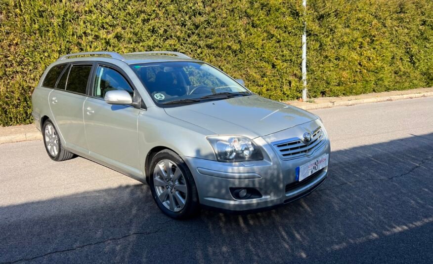 TOYOTA AVENSIS 2.2 d4d 150 cv SW SOL