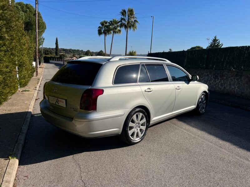 TOYOTA AVENSIS 2.2 d4d 150 cv SW SOL