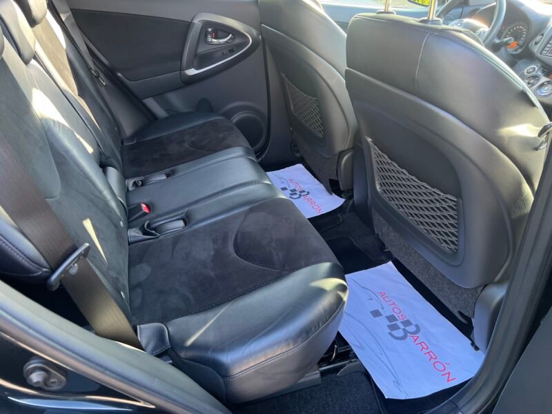 TOYOTA Rav4 2.2 d 150 4×4 Executive EXECUTIVE