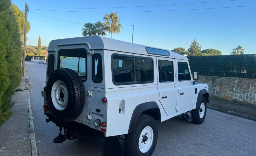LAND-ROVER Defender 110 SW Td5 122 cv 110 SW TD5 122 cv
