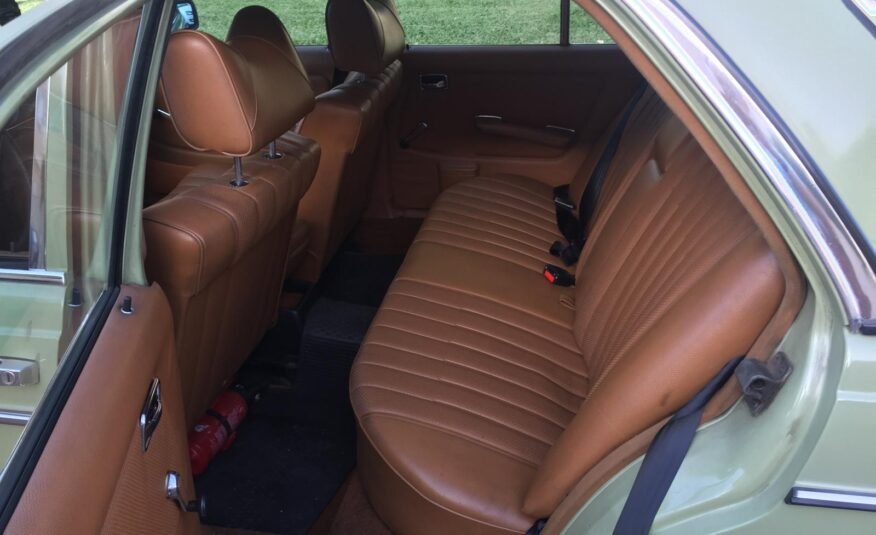 MERCEDES-BENZ 300 d Berlina