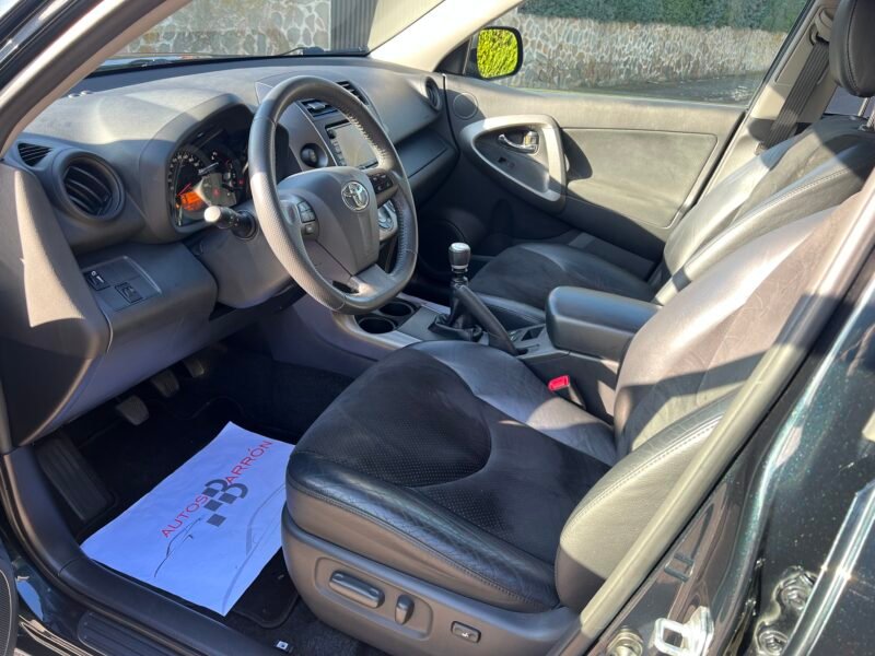 TOYOTA Rav4 2.2 d 150 4×4 Executive EXECUTIVE