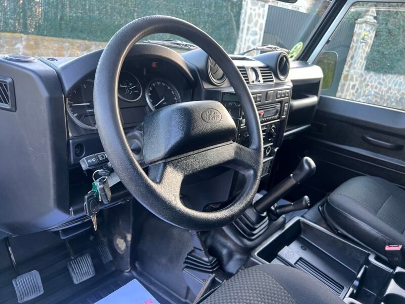 LAND-ROVER Defender 110 SW Td5 122 cv 110 SW TD5 122 cv