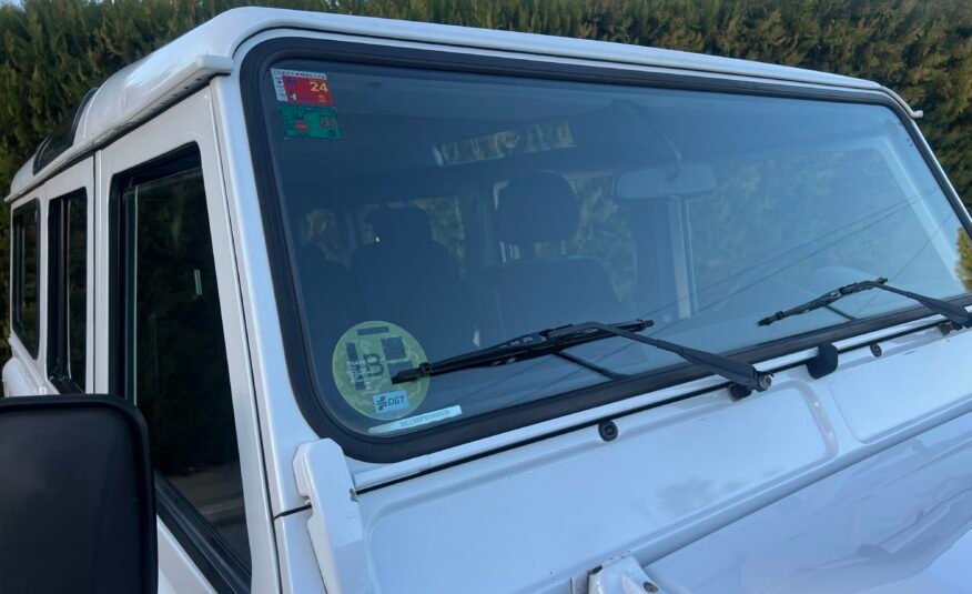 LAND-ROVER Defender 110 SW Td5 122 cv 110 SW TD5 122 cv