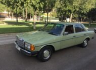 MERCEDES-BENZ 300 d Berlina