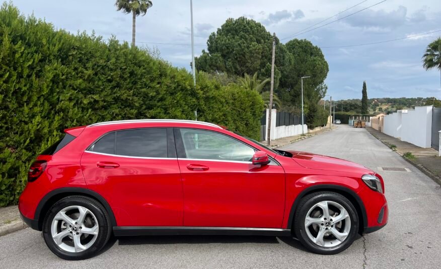 MERCEDES-BENZ GLA 180 URBAN Sport SPORT
