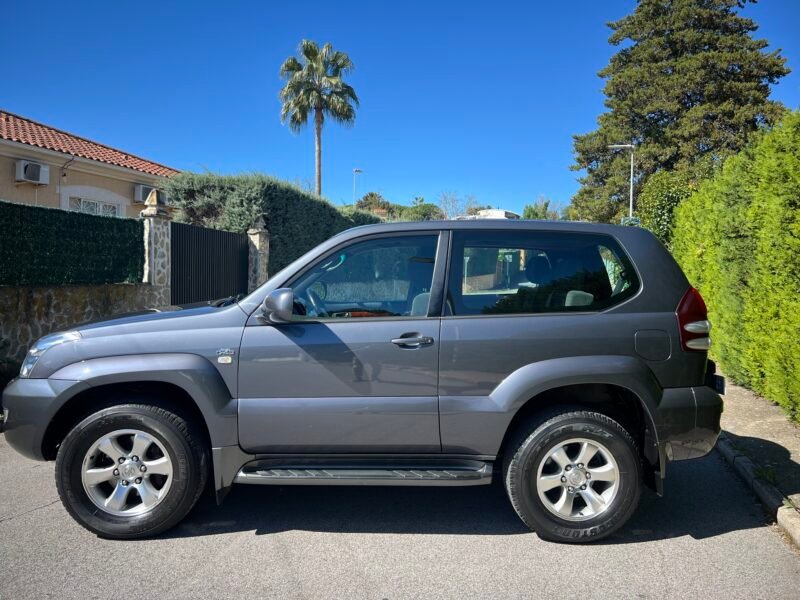 TOYOTA LAND CRUISER 3.0 d4d 166 cv VX VX