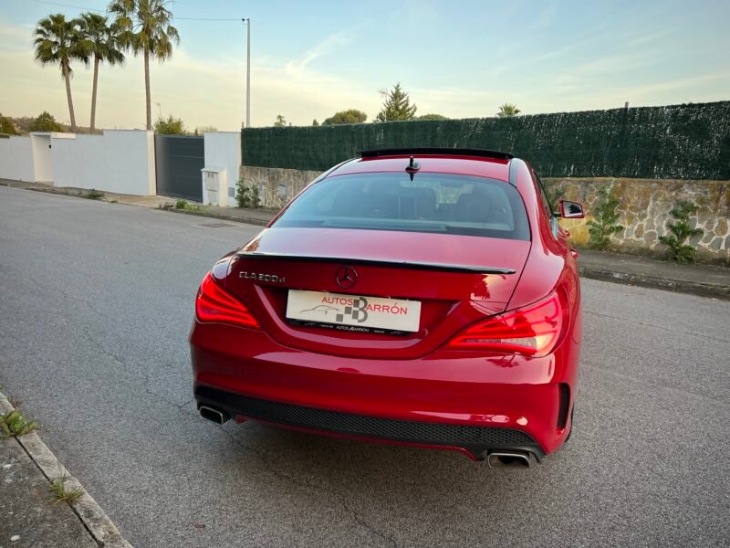 MERCEDES-BENZ CLA 200 d AMG COUPÉ AMG