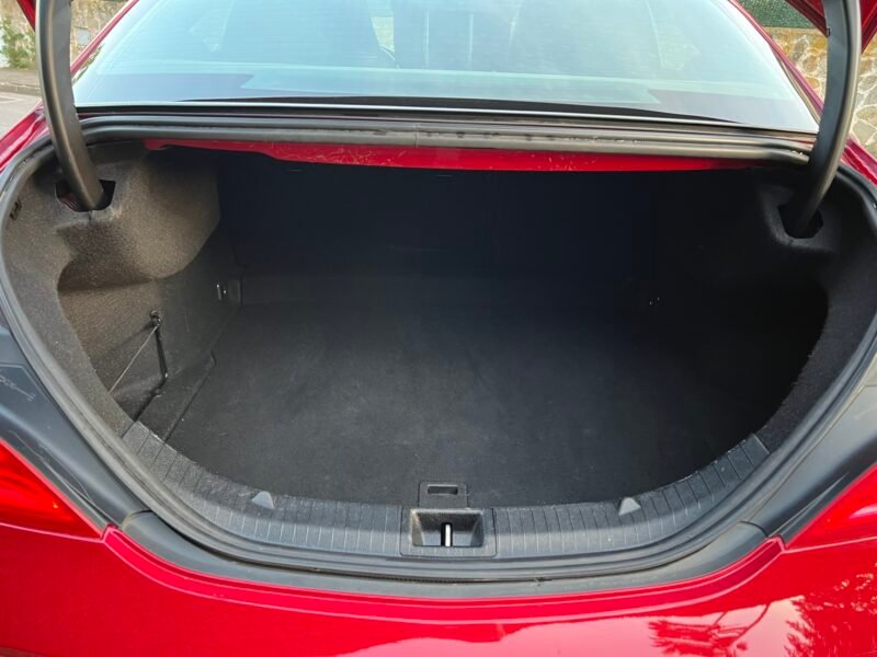 MERCEDES-BENZ CLA 200 d AMG COUPÉ AMG