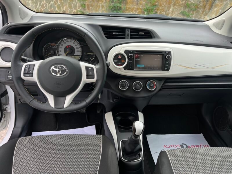 TOYOTA YARIS 1.3 VVTI 100 cv SPORT