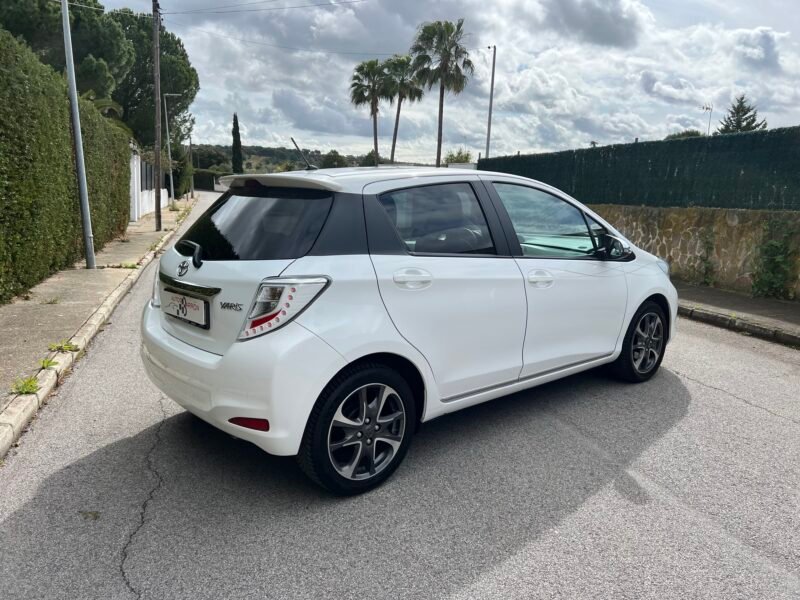 TOYOTA YARIS 1.3 VVTI 100 cv SPORT
