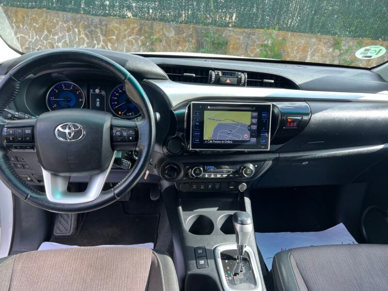 TOYOTA HILUX 2.4 d4d 150Cv VX Automático