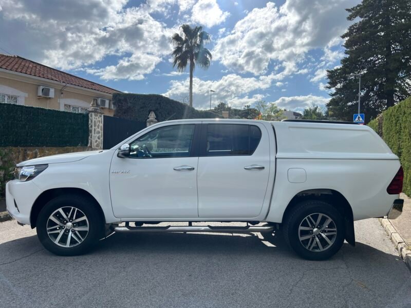 TOYOTA HILUX 2.4 d4d 150Cv VX Automático