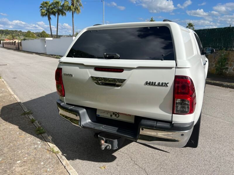 TOYOTA HILUX 2.4 d4d 150Cv VX Automático