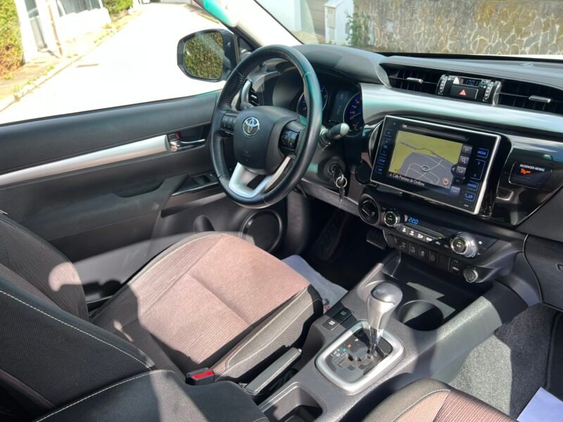 TOYOTA HILUX 2.4 d4d 150Cv VX Automático