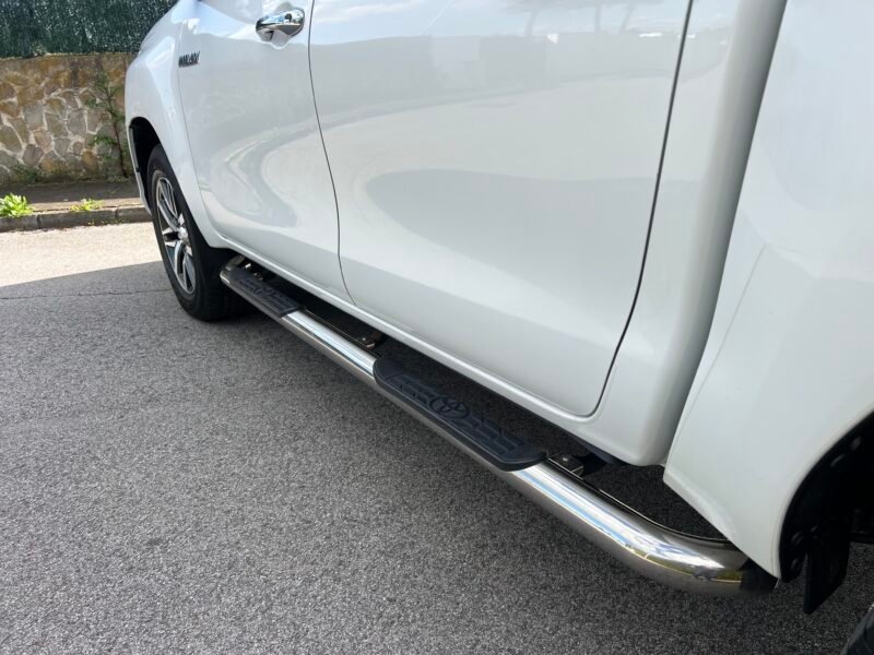 TOYOTA HILUX 2.4 d4d 150Cv VX Automático