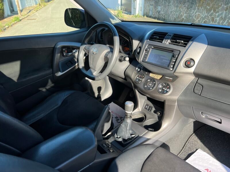 TOYOTA RAV 2.2 d4d EXECUTIVE 150 cv EXECUTIVE