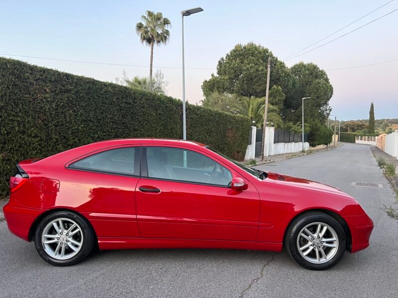 MERCEDES-BENZ C 220 Cdi 143 CV Sportcoupé SPORT