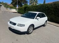 AUDI A3 1.6 i 100 CV AMBIENTE Ambiente