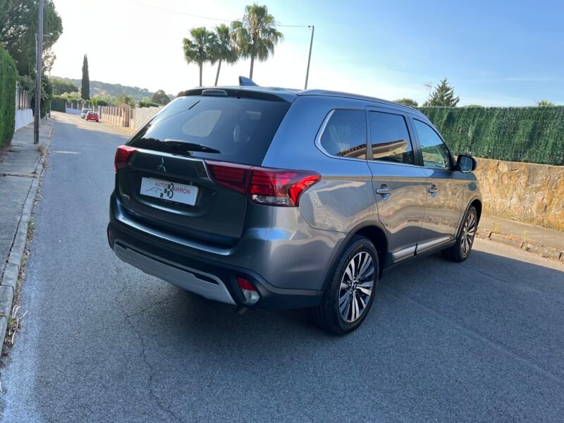 MITSUBISHI OUTLANDER 200 MPI 2.0 150 Cv
