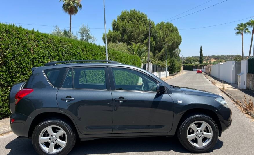 TOYOTA RAV4 2.2 d4d 136 CV SOL 4×4 SOL 4×4