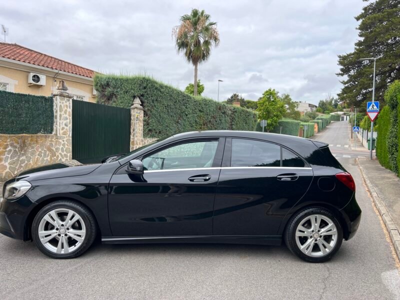 MERCEDES-BENZ A 180 d 109 CV Aut. SPORT