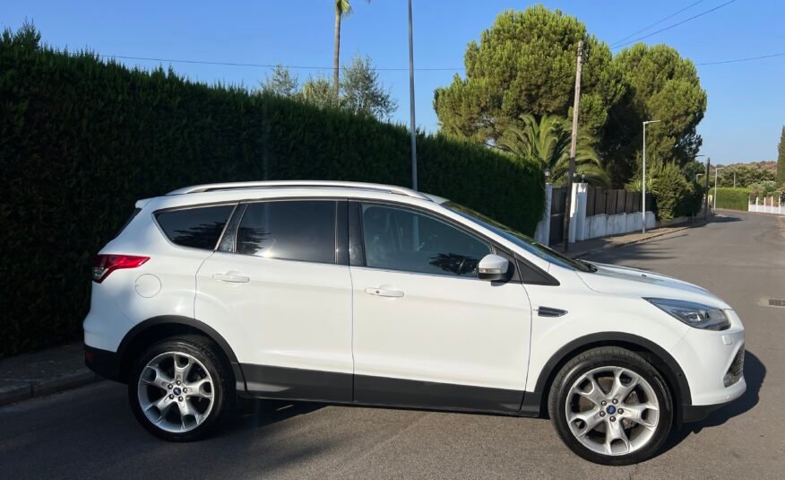 FORD Kuga 2.0 TDCI 163 CV TITANIUM 4×4