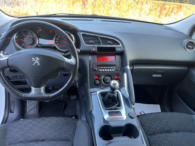 PEUGEOT 3008 HDI 120 CV STYLE