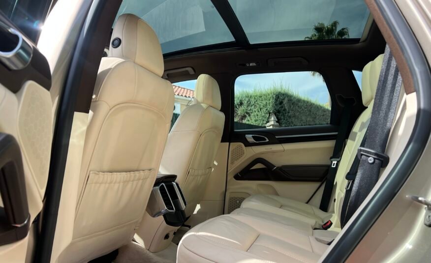PORSCHE Cayenne 3.0 Td v6 262 Cv