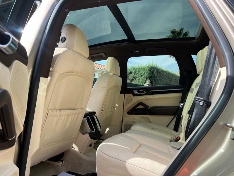 PORSCHE Cayenne 3.0 Td v6 262 Cv