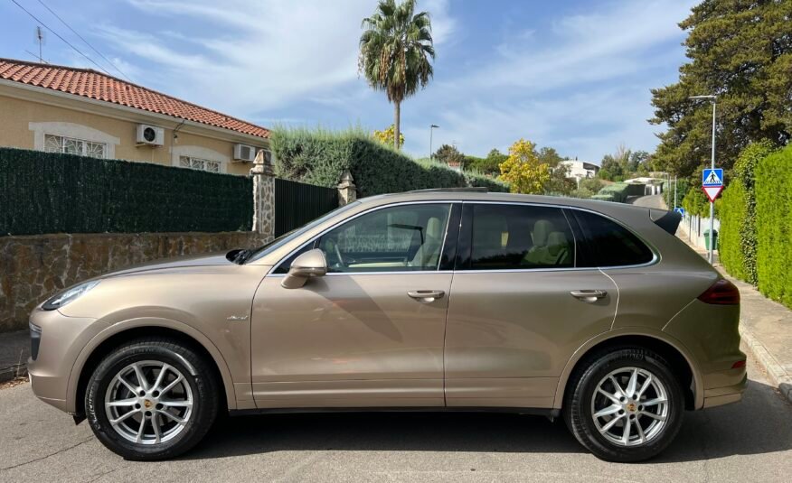 PORSCHE Cayenne 3.0 Td v6 262 Cv