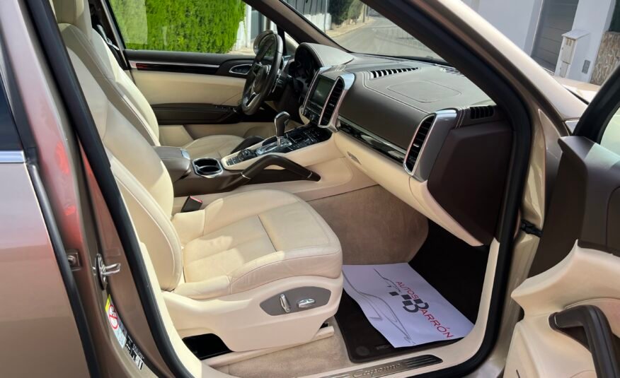PORSCHE Cayenne 3.0 Td v6 262 Cv