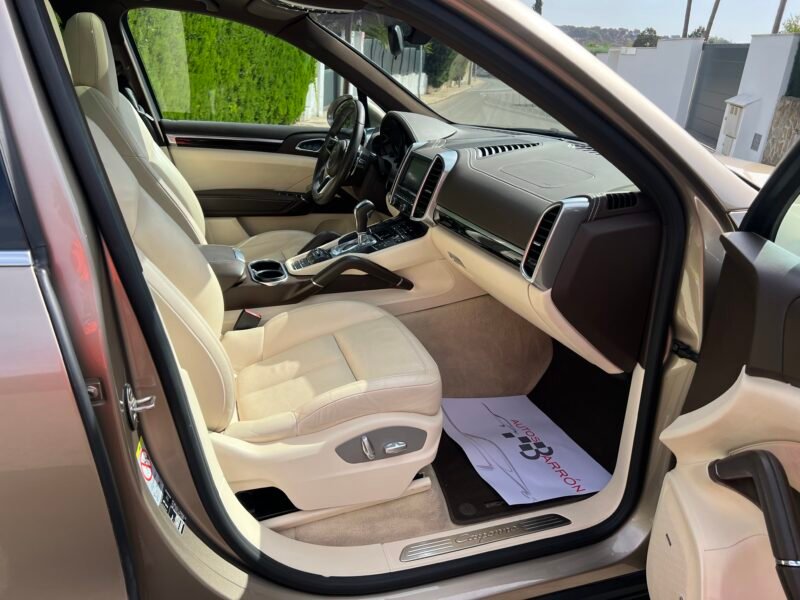PORSCHE Cayenne 3.0 Td v6 262 Cv