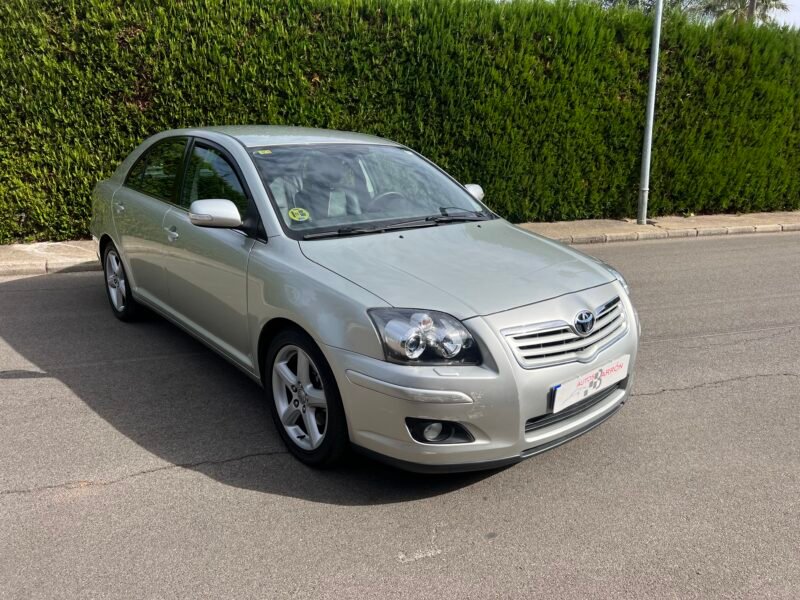 TOYOTA AVENSIS 2.2 d4d 150 cv EXECUTIVE